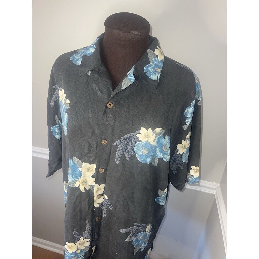 Tommy Bahama Mens Silk Hawaiian Shirt Gray Blue Flowers Sz M